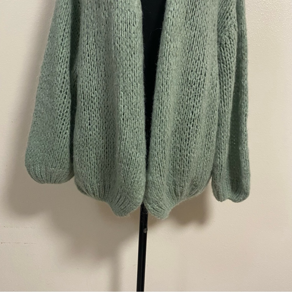OST Cardigan Women’s Size Large Sage Green Chunky Knit Sweater Cardigan - Picture 4 of 16